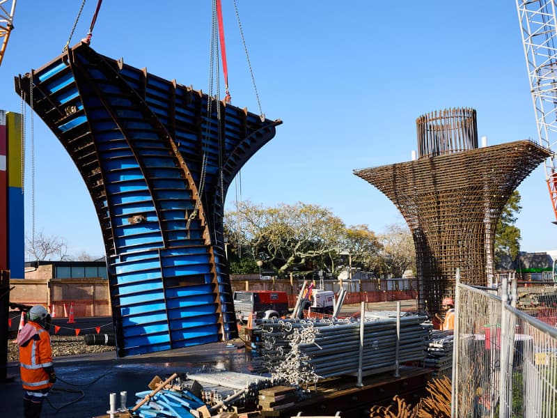 Bridge pier mould